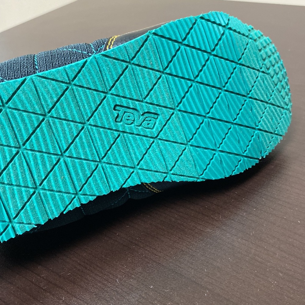 NWT Youth Teva Y Reember Shoe MSRP - Picture 6 of 6